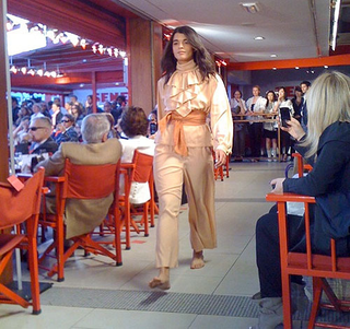 Illustration for article titled Plus-Size Model Walks Chanel Runway, Looks Like Regular Model